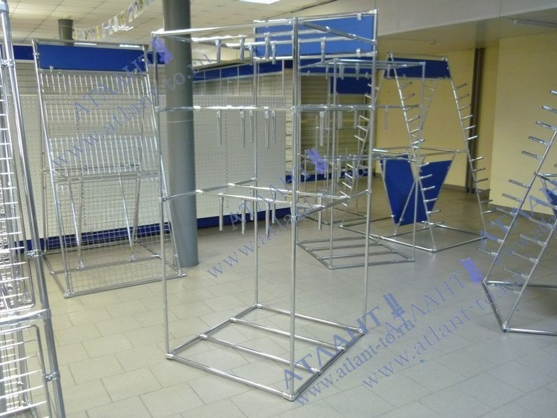 Стойки и стенды для автозапчастей